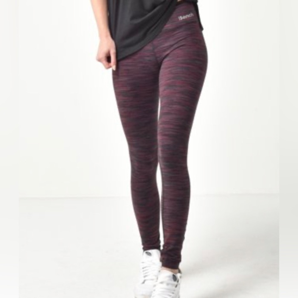 Bench baddah legging in sangria size medium. Used good condition